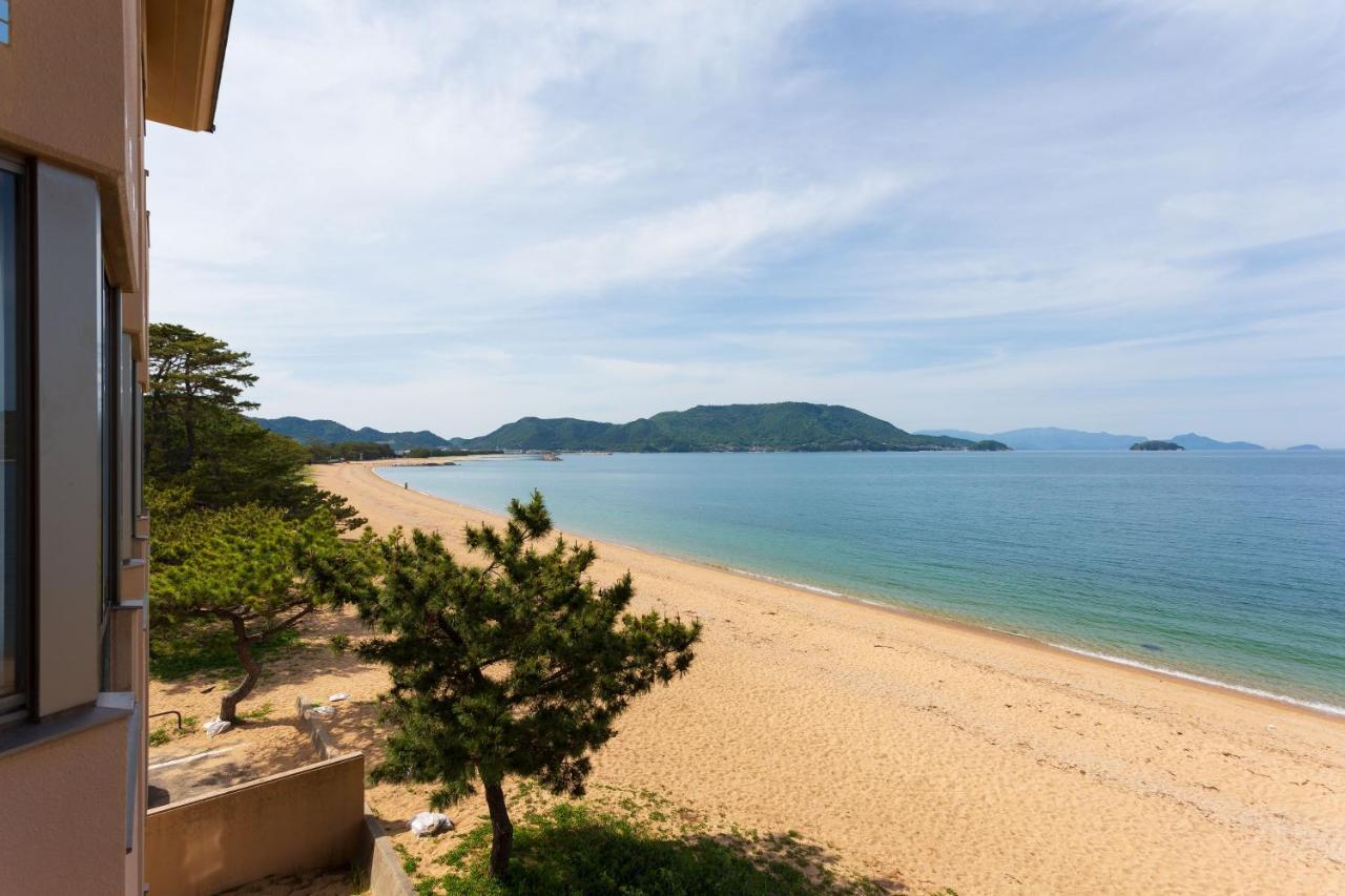 Quapark Tsuda Hotel Sanuki  Bagian luar foto